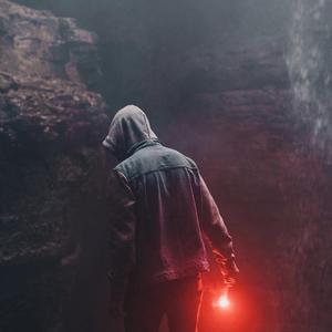 游泳教练伸进含奶摸爽69
