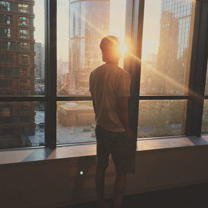 游泳教练伸进含奶摸爽69
