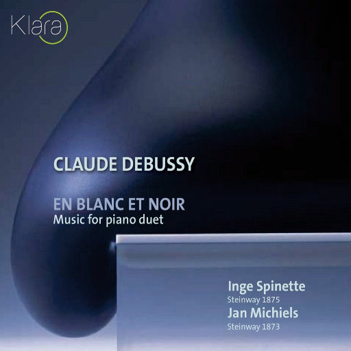 游泳教练伸进含奶摸爽69
